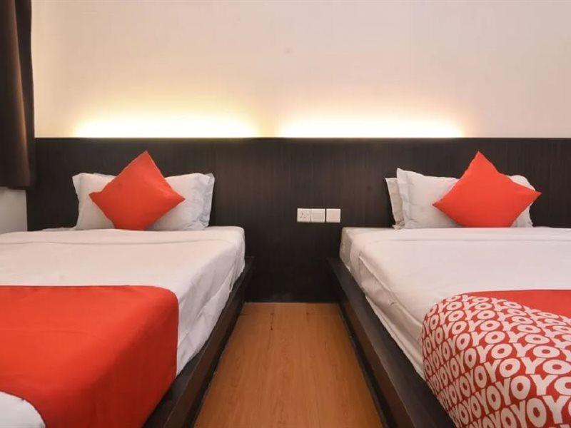 Oyo 43960 Laksamana Executive & Boutique Hotel Tawau Luaran gambar
