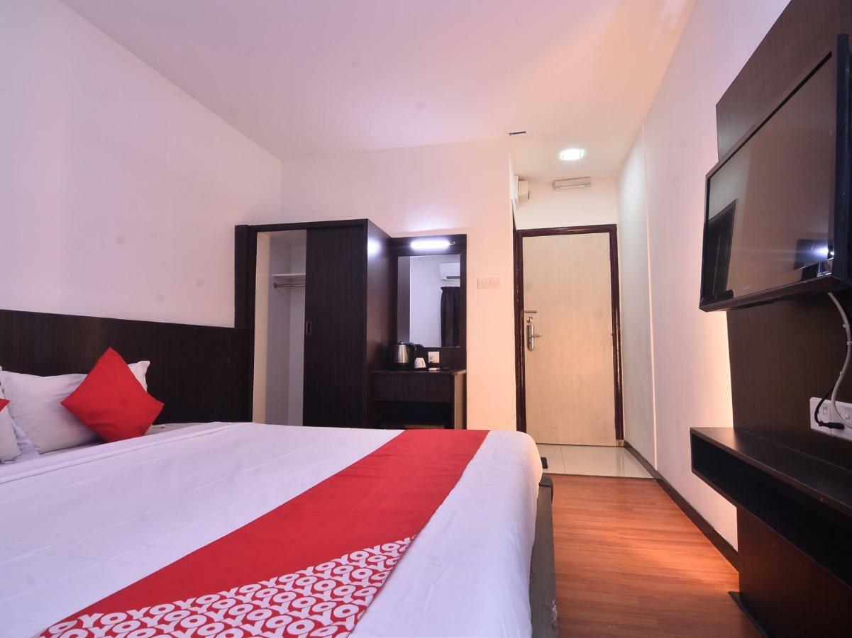 Oyo 43960 Laksamana Executive & Boutique Hotel Tawau Luaran gambar