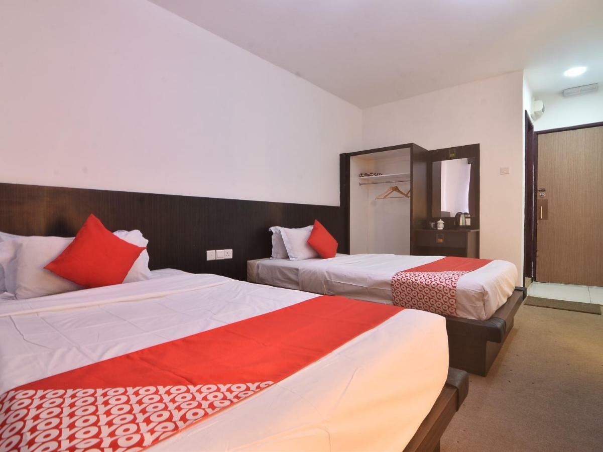 Oyo 43960 Laksamana Executive & Boutique Hotel Tawau Luaran gambar