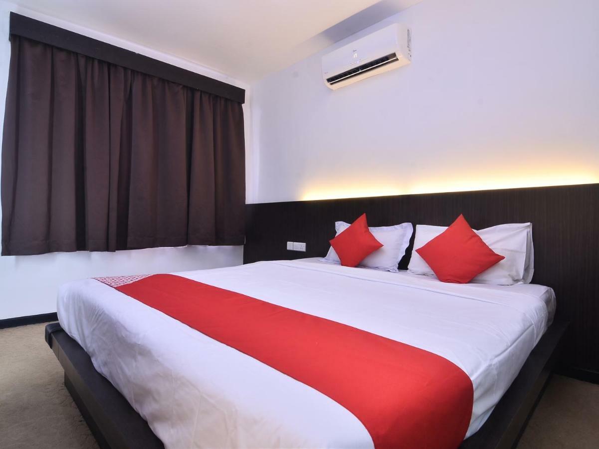 Oyo 43960 Laksamana Executive & Boutique Hotel Tawau Luaran gambar