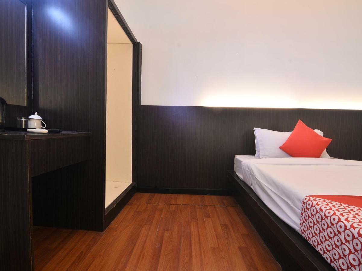 Oyo 43960 Laksamana Executive & Boutique Hotel Tawau Luaran gambar