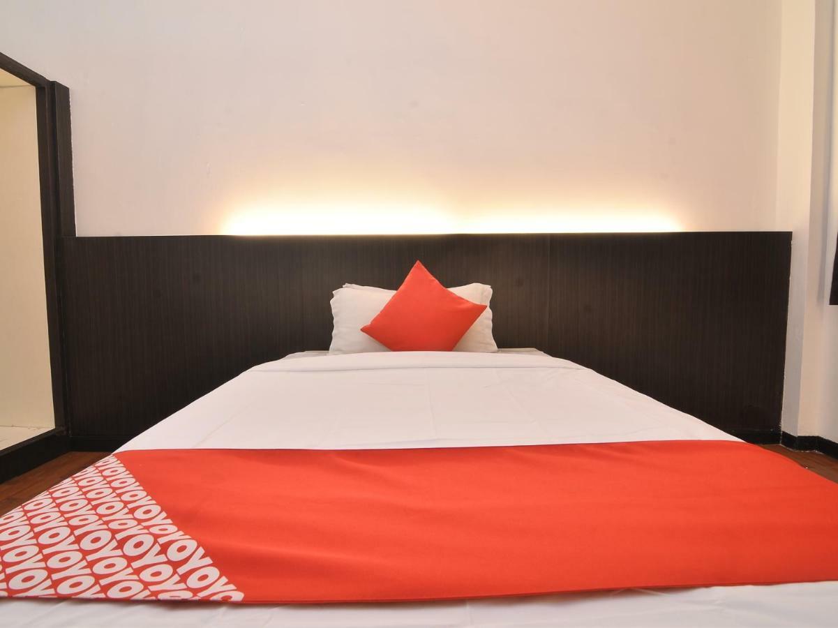 Oyo 43960 Laksamana Executive & Boutique Hotel Tawau Luaran gambar