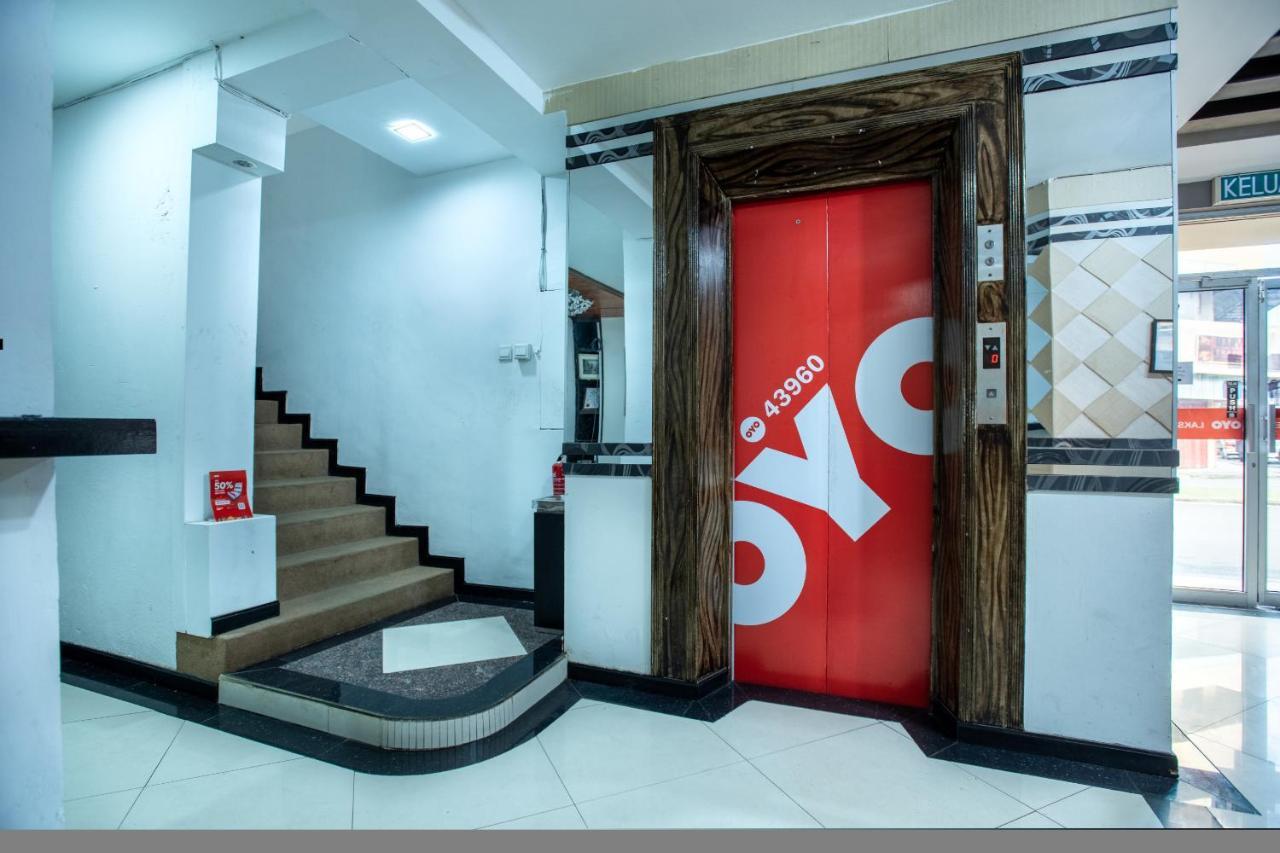 Oyo 43960 Laksamana Executive & Boutique Hotel Tawau Luaran gambar