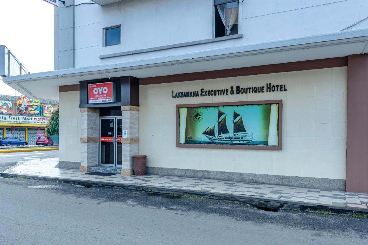 Oyo 43960 Laksamana Executive & Boutique Hotel Tawau Luaran gambar
